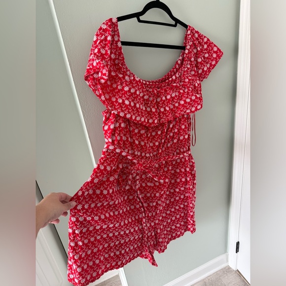 Off-The-Shoulder Embroidered Romper - Picture 5 of 6